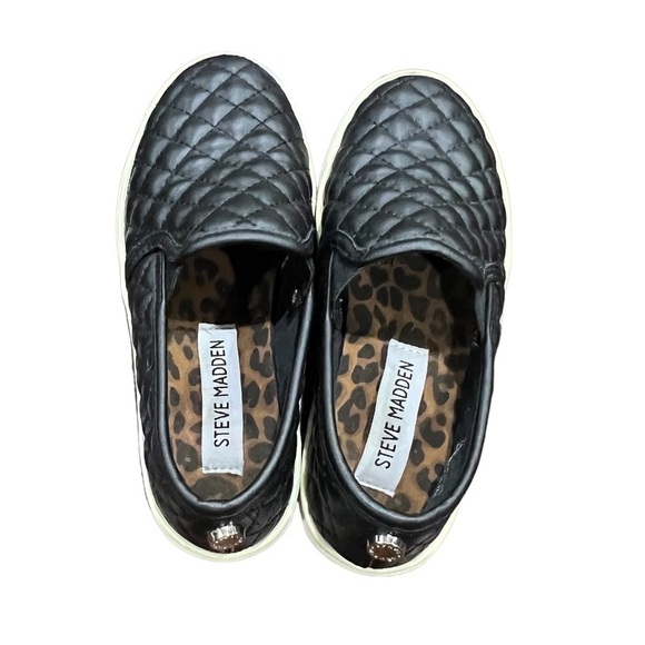 Steve Madden Black Slip-On Sneakers Size 1 Big Girl - Picture 5 of 9